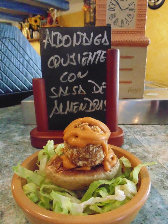 Hostal El Bodegon Ateca Exterior photo